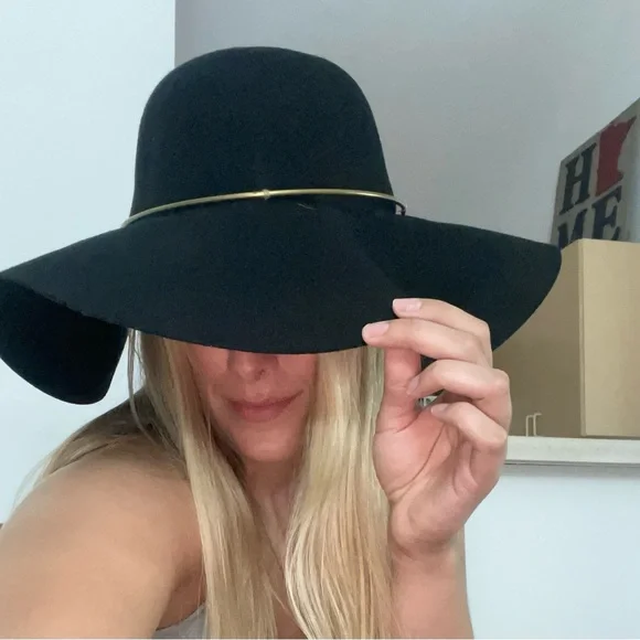 Floppy hat - Picture 5 of 5